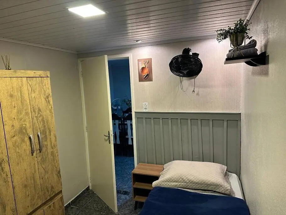 アパート Linda E Ampla Casa Inteira Proxima Ao Centro De Criciumaアパートメント ブラジル