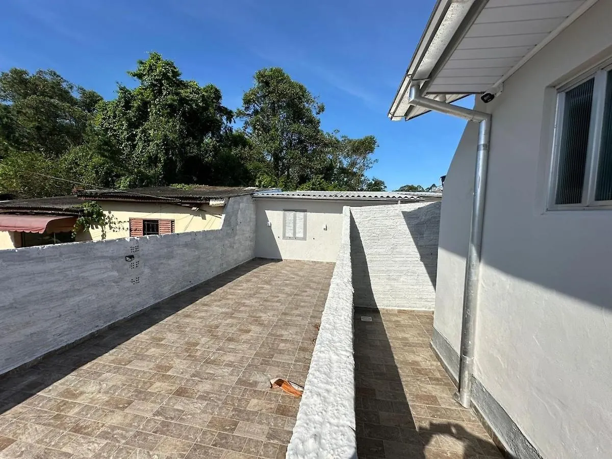Linda E Ampla Casa Inteira Proxima Ao Centro De Criciumaアパートメント ブラジル